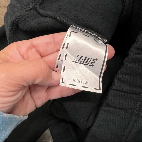 Faze Black Logo Sweats - Picture 12 of 13